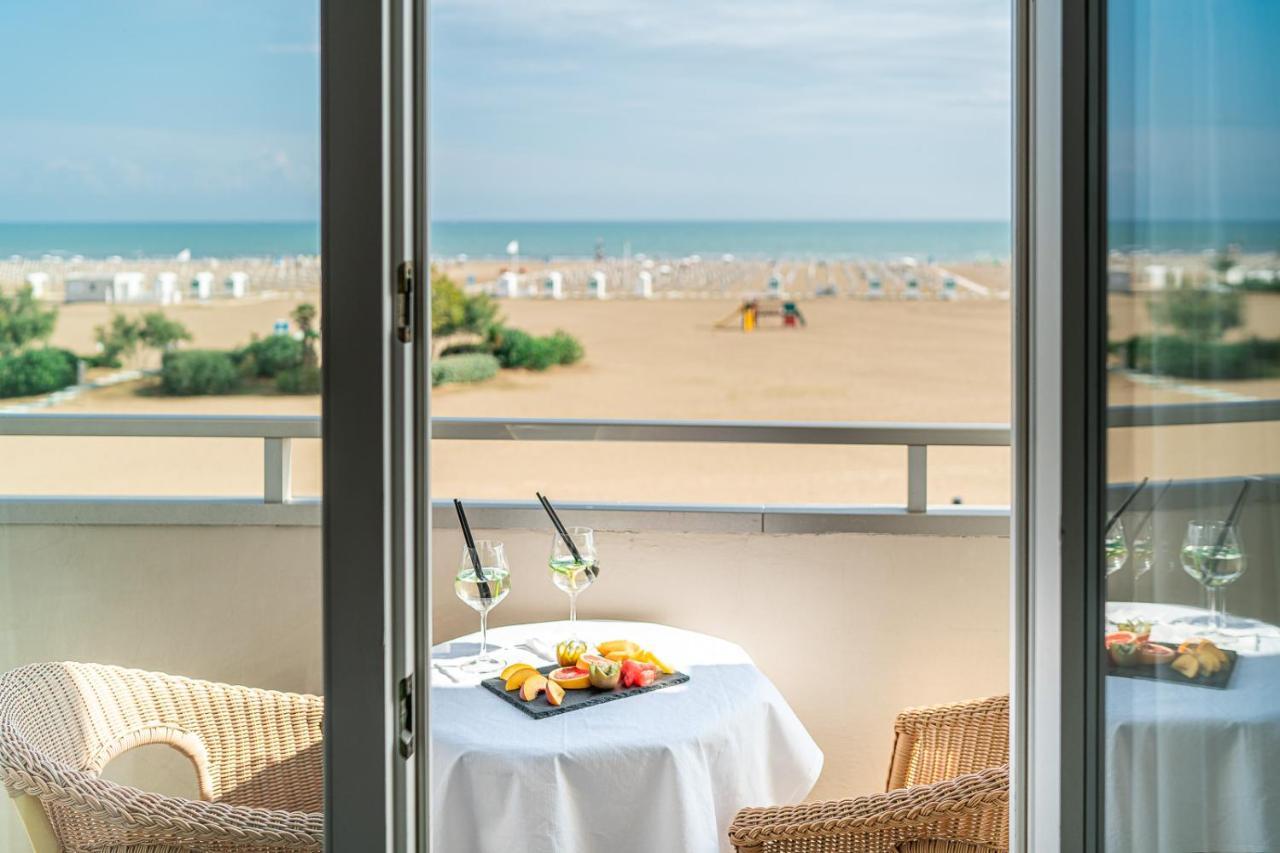 Hotel Karinzia Caorle Esterno foto