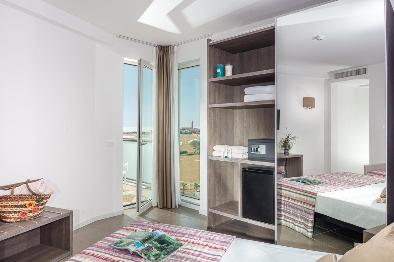 Hotel Karinzia Caorle Esterno foto