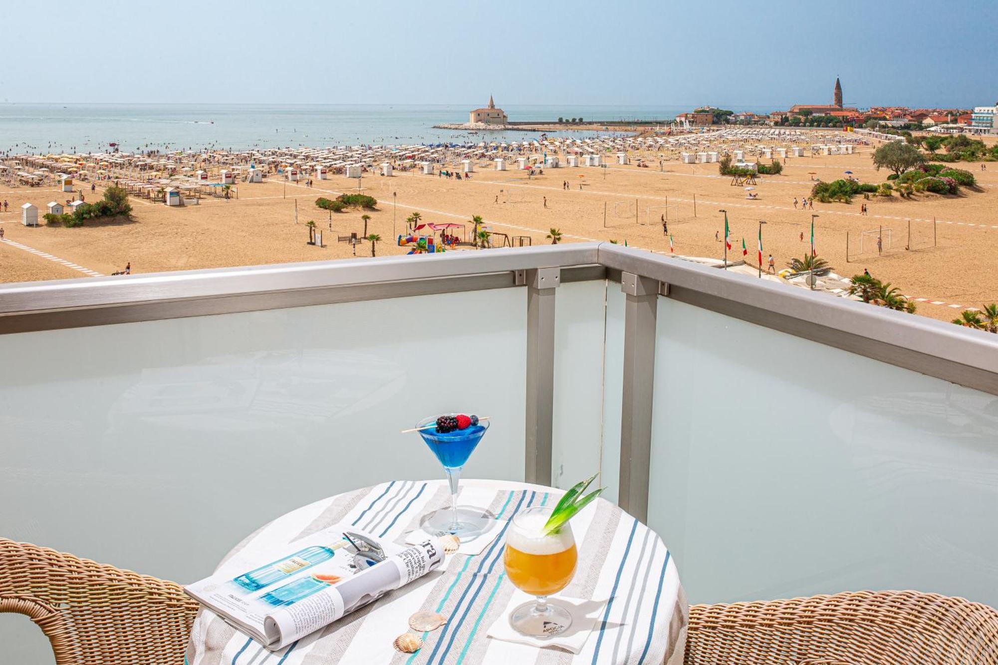 Hotel Karinzia Caorle Esterno foto