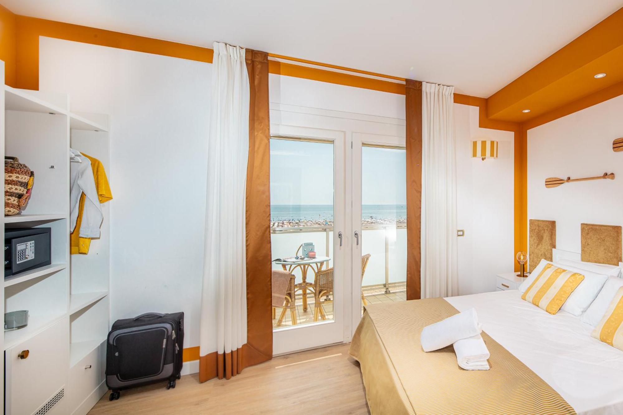 Hotel Karinzia Caorle Esterno foto