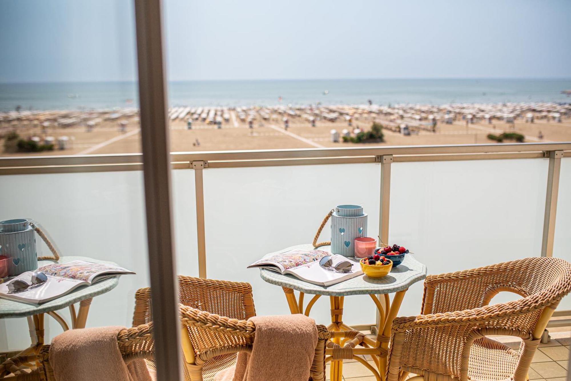 Hotel Karinzia Caorle Esterno foto